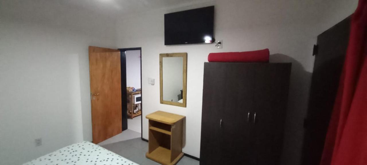 Apartamentos Willy - En Zona Residencial Con Estacionamiento Mendoza Eksteriør bilde