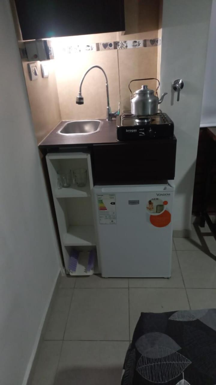 Apartamentos Willy - En Zona Residencial Con Estacionamiento Mendoza Eksteriør bilde